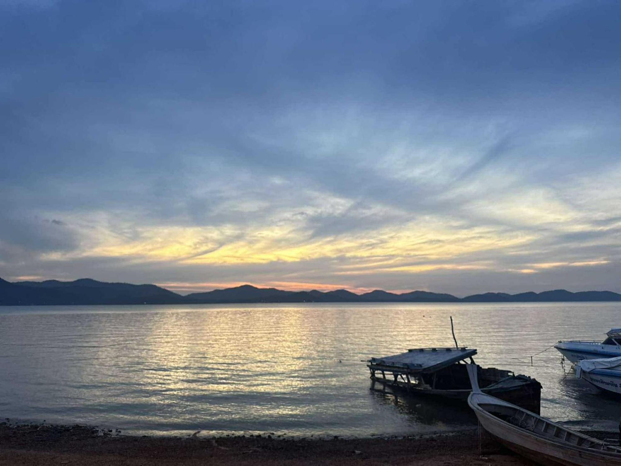 บ้านสวนปิยนันท์ ヤオノイ島 エクステリア 写真